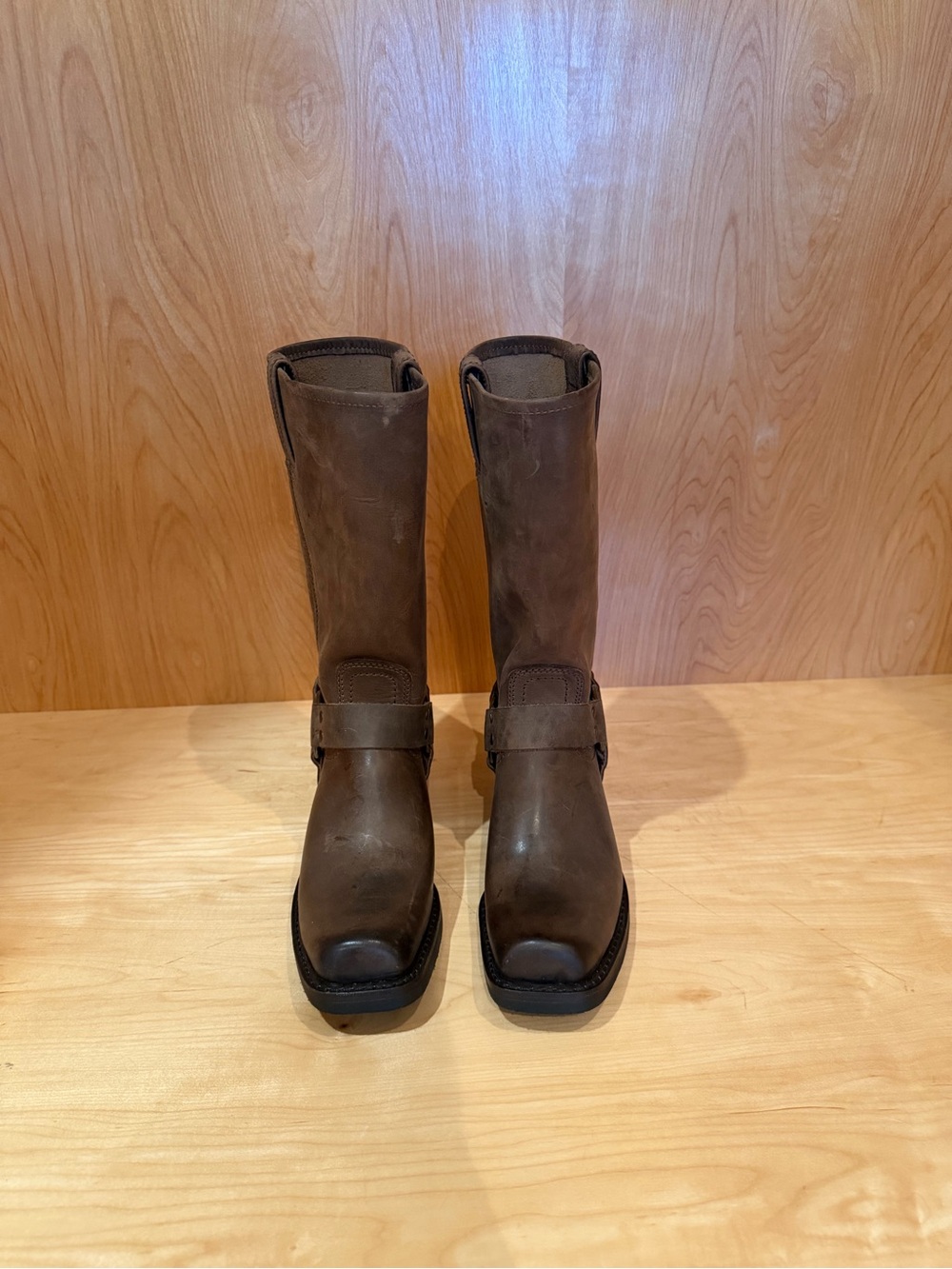 Frye Harness 12R Women’s Brown Leather Harness Boots - Picture 4 of 7
